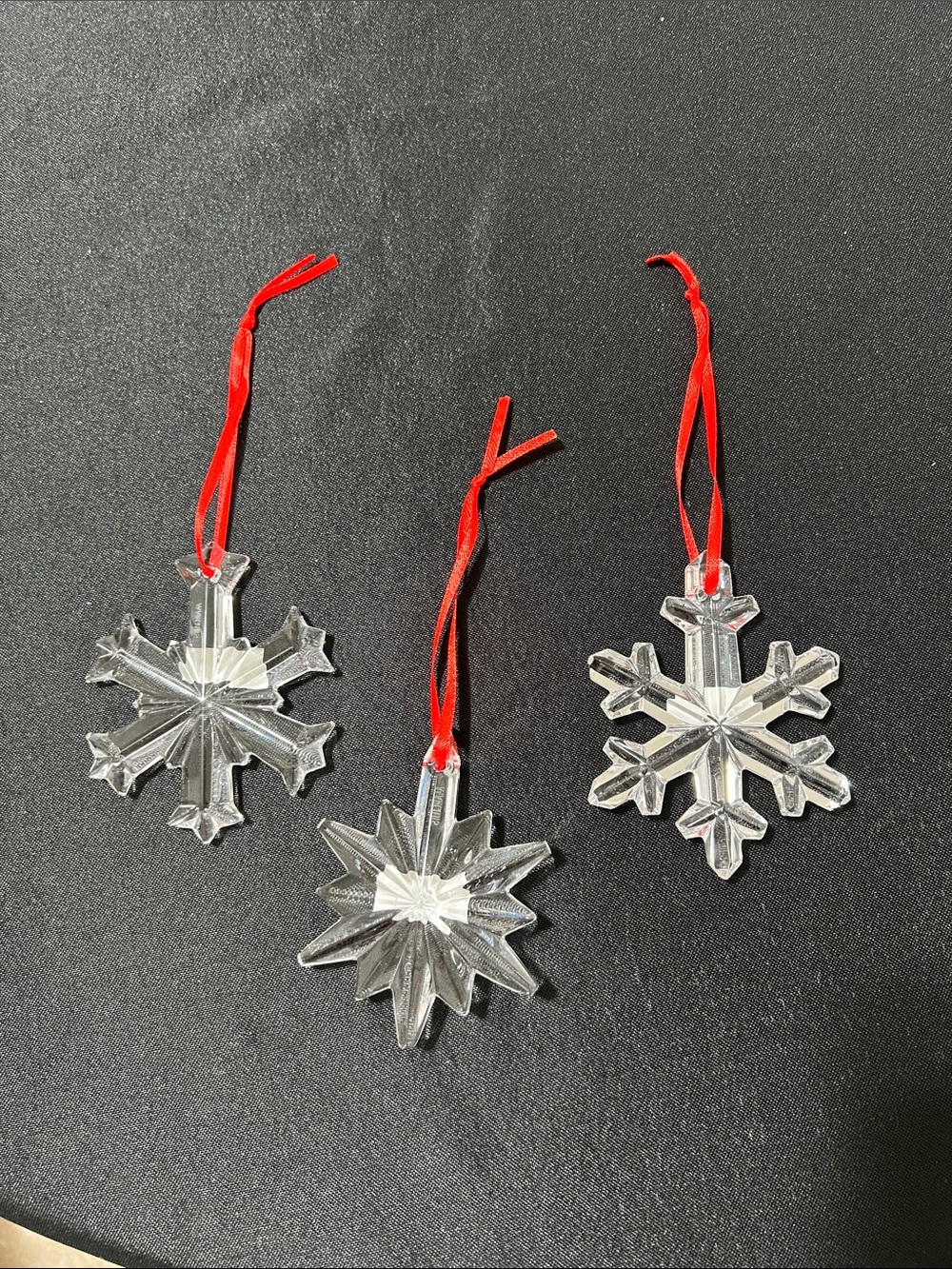 Marquise by Waterford Crystal Set of 3 Snowflakes with Red Ribbons